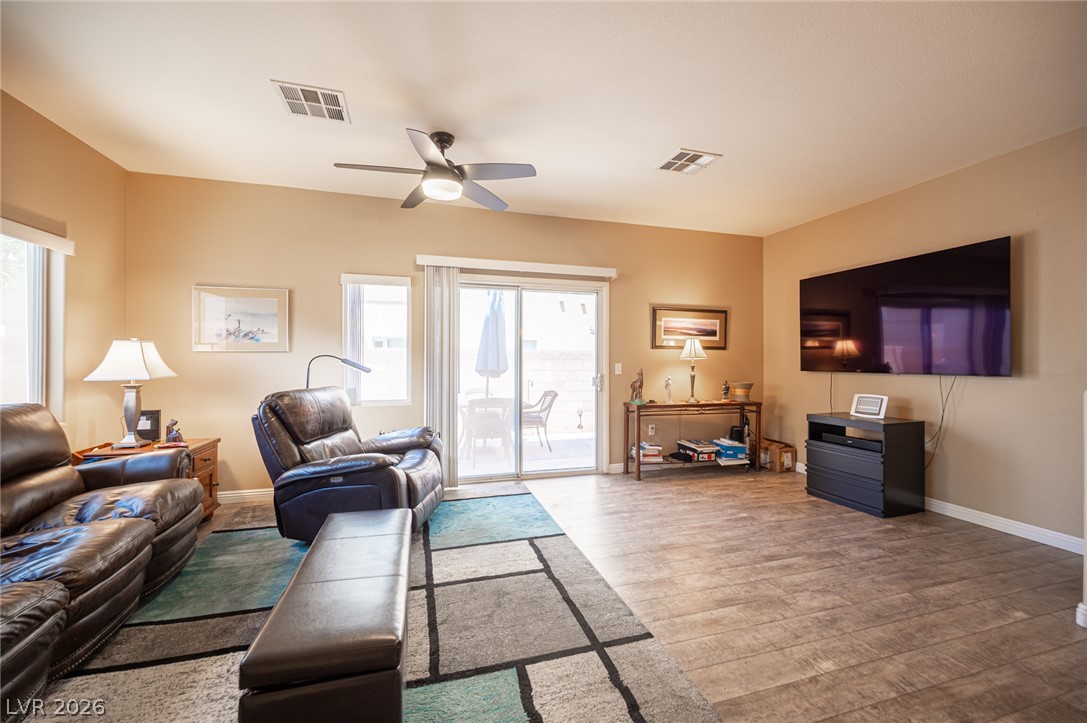 6313 Sandy Ridge Street 101 North Las Vegas NV 89081