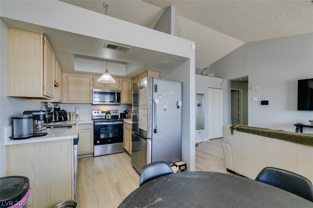 5335 Rod Court 104 Las Vegas NV 89122