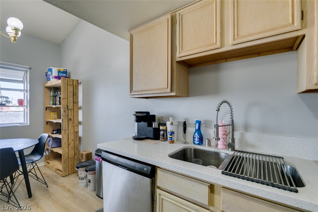 5335 Rod Court 104 Las Vegas NV 89122