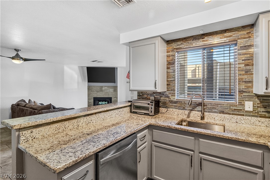 2232 Aspen Mirror Way 102 Laughlin NV 89029