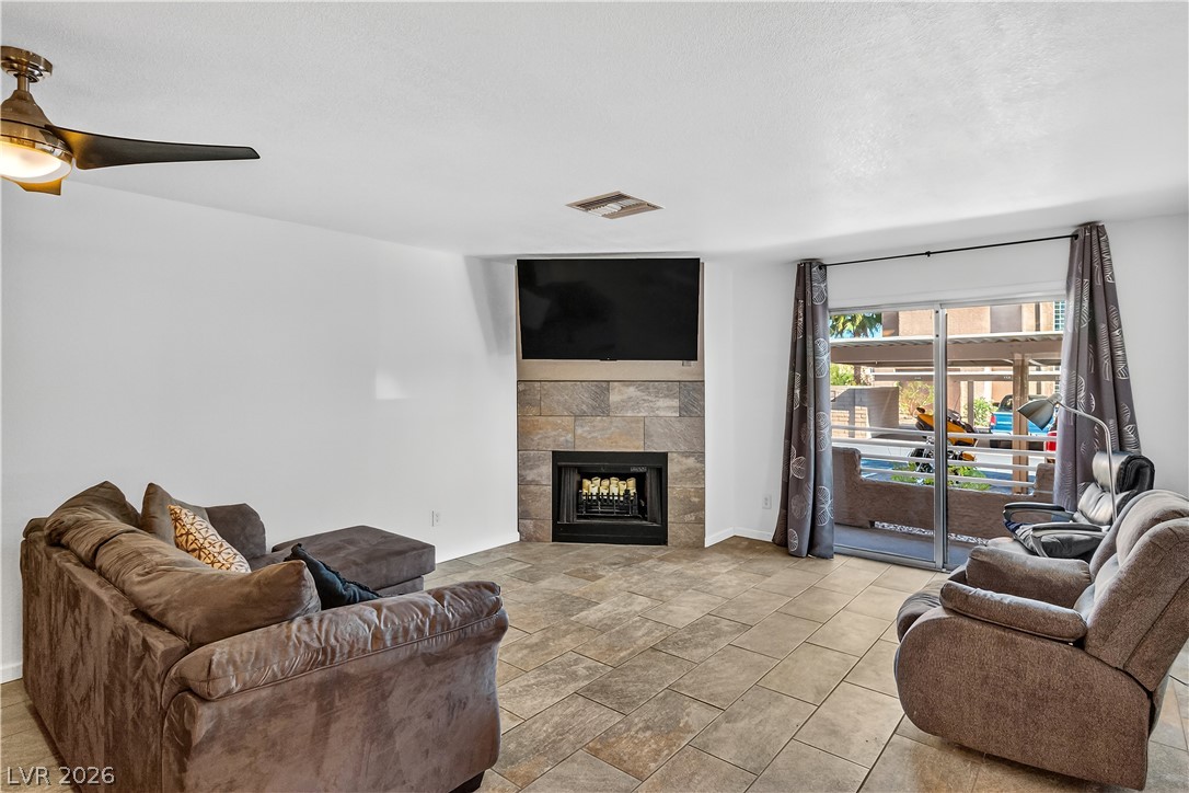 2232 Aspen Mirror Way 102 Laughlin NV 89029
