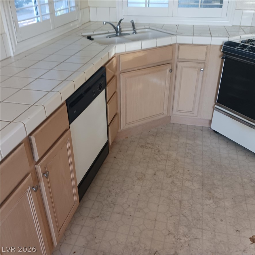 5201 South Torrey Pines Drive 1264 Las Vegas NV 89118