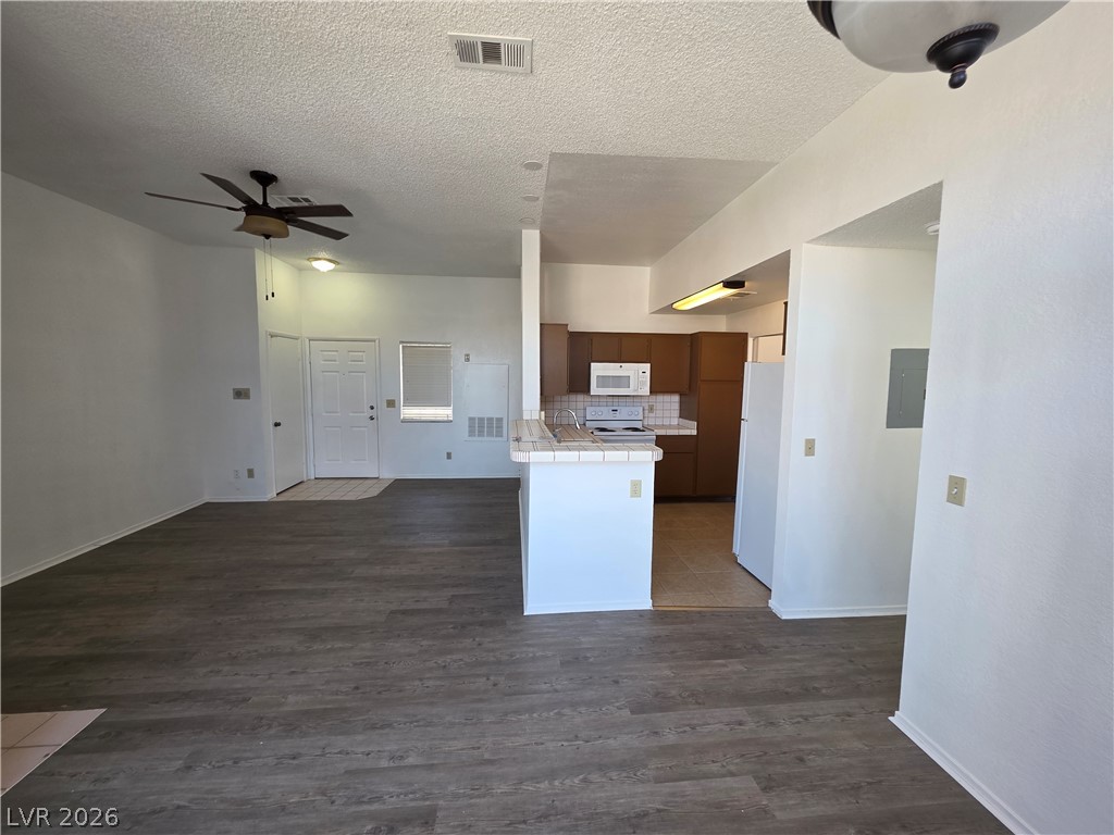 3150 Soft Breezes Drive 2166 Las Vegas NV 89128