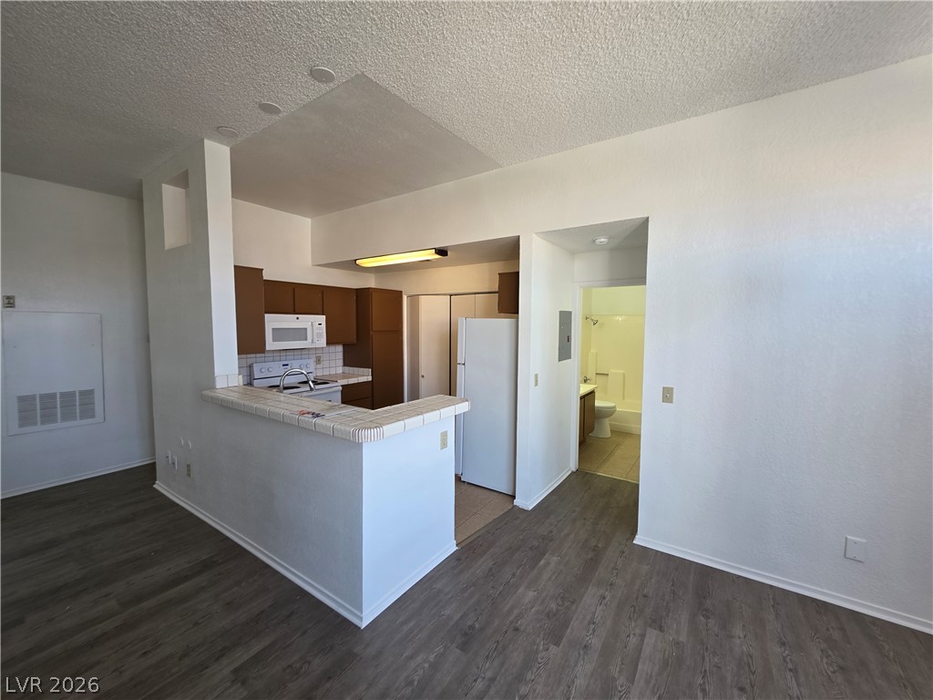3150 Soft Breezes Drive 2166 Las Vegas NV 89128