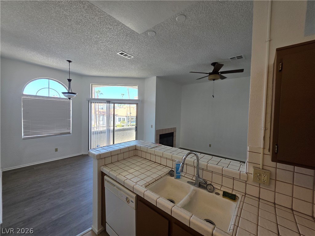 3150 Soft Breezes Drive 2166 Las Vegas NV 89128