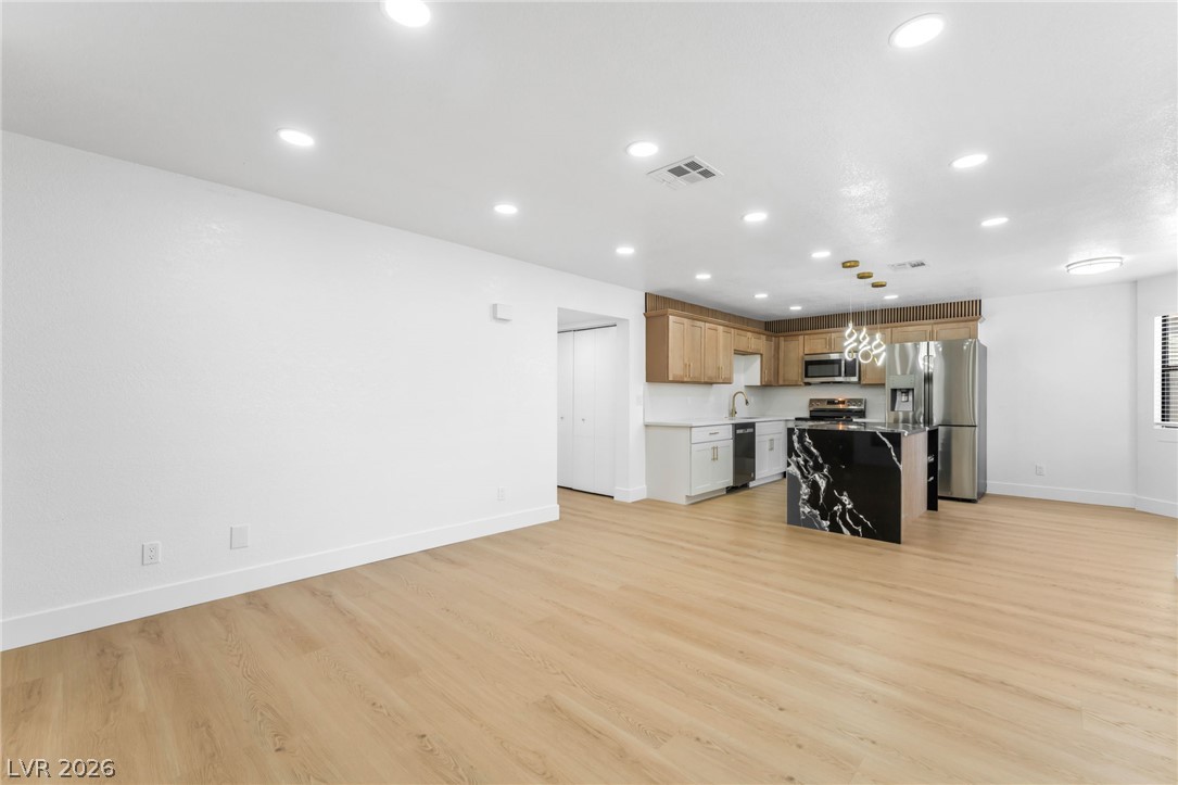1017 Falconhead Lane 102 Las Vegas NV 89128