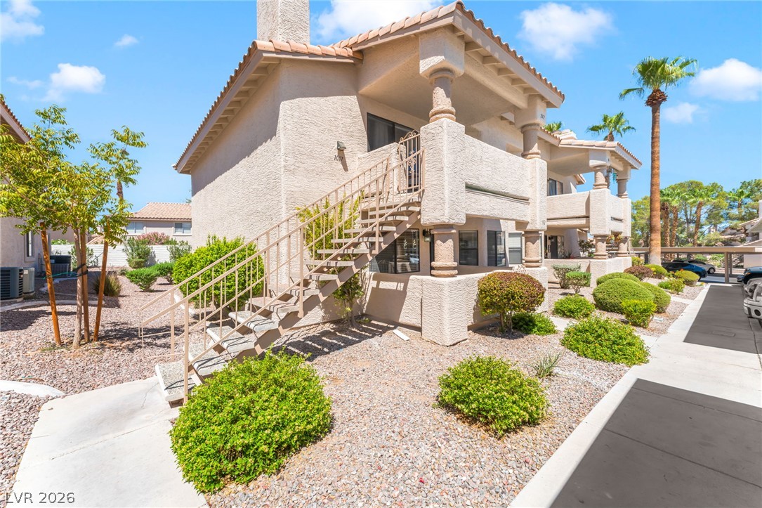 1017 Falconhead Lane 102 Las Vegas NV 89128