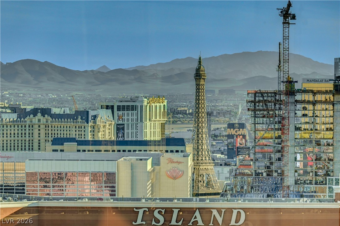 2000 North Fashion Show Drive 5002 Las Vegas NV 89109