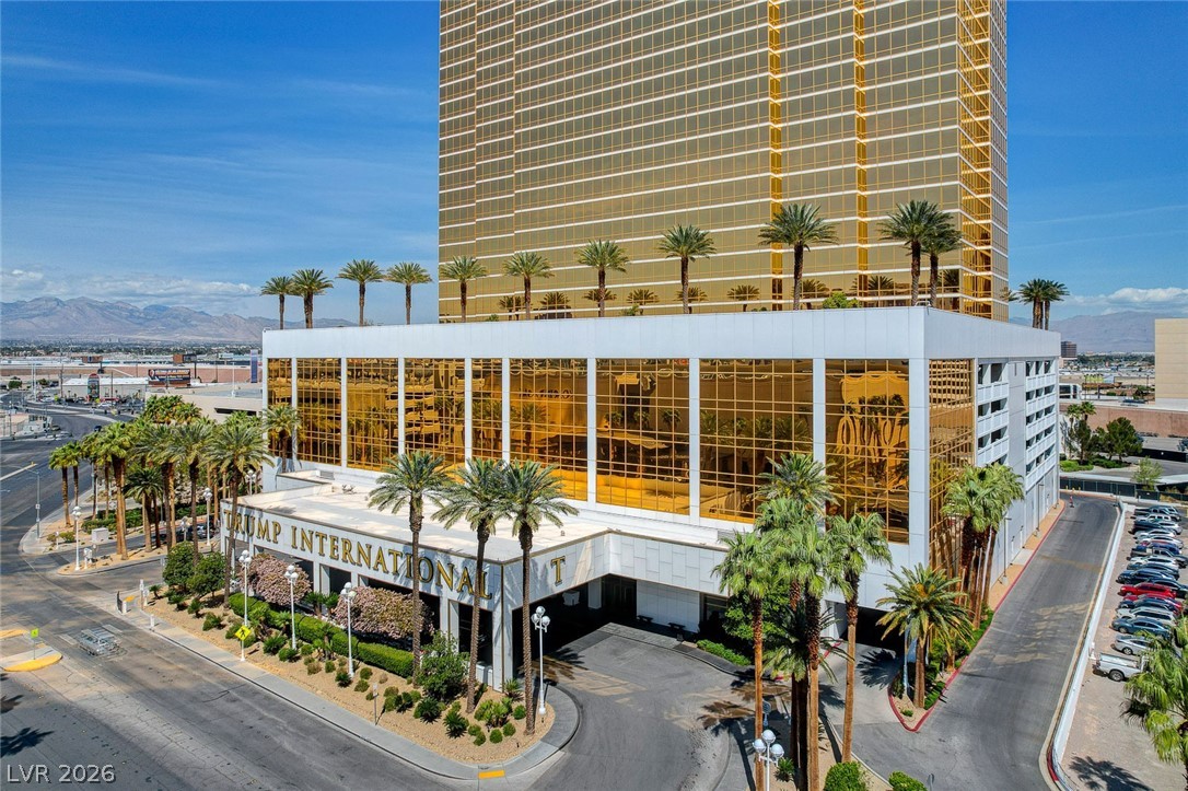 2000 North Fashion Show Drive 5002 Las Vegas NV 89109