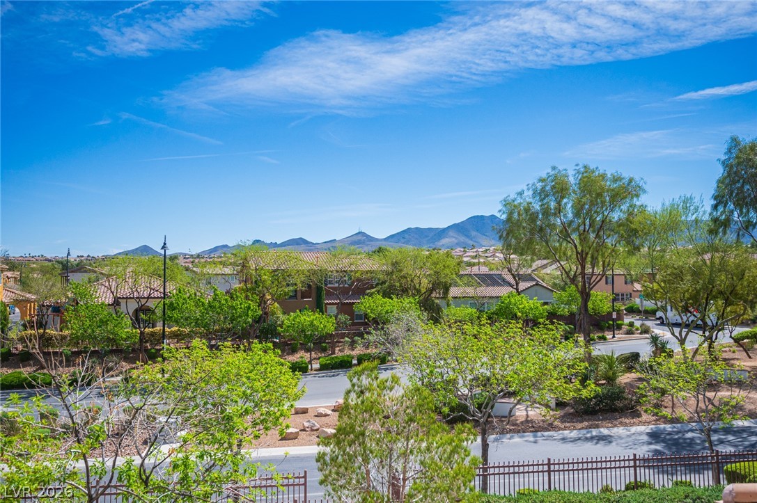 1866 Via Delle Arti 3102 Henderson NV 89044