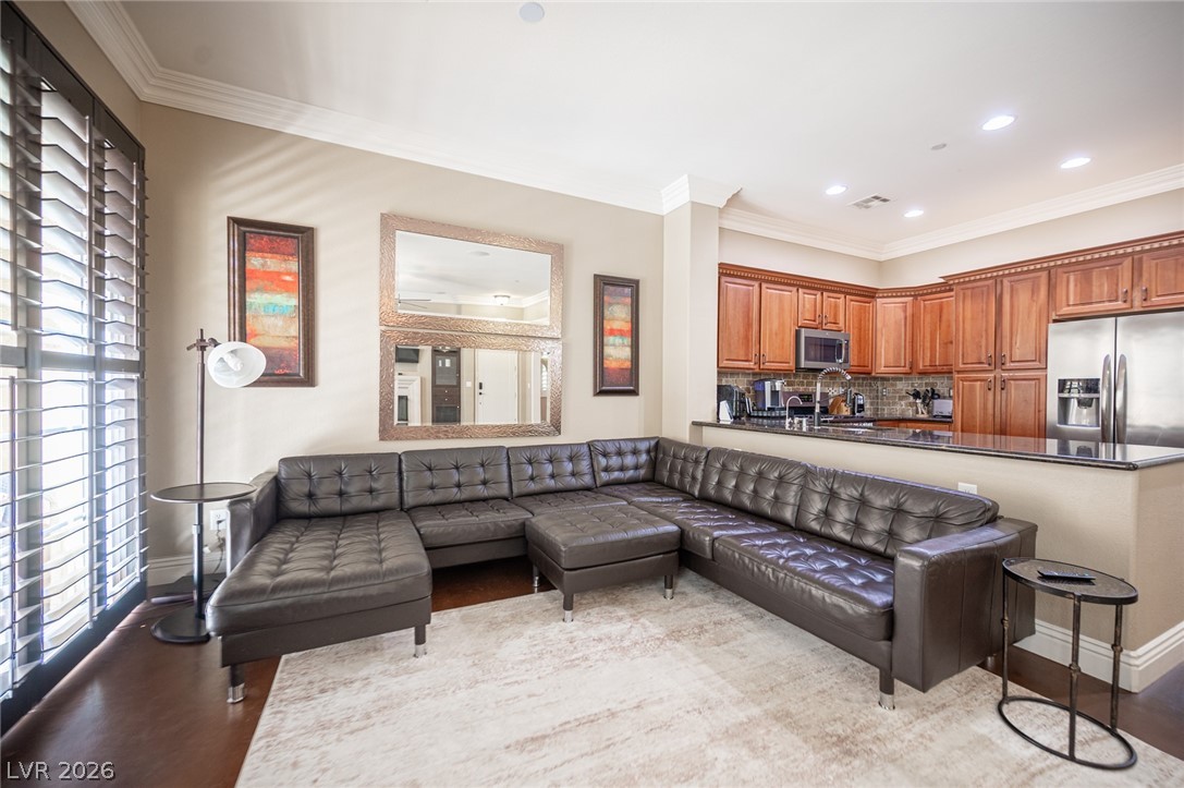 1866 Via Delle Arti 3102 Henderson NV 89044