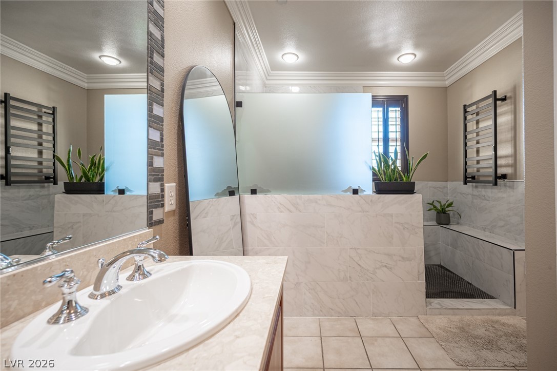 1866 Via Delle Arti 3102 Henderson NV 89044