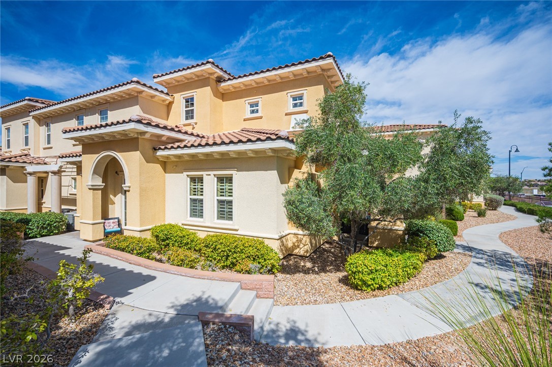 1866 Via Delle Arti 3102 Henderson NV 89044