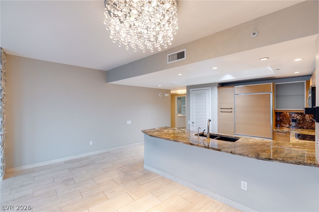 322 Karen Avenue 4202 Las Vegas NV 89109