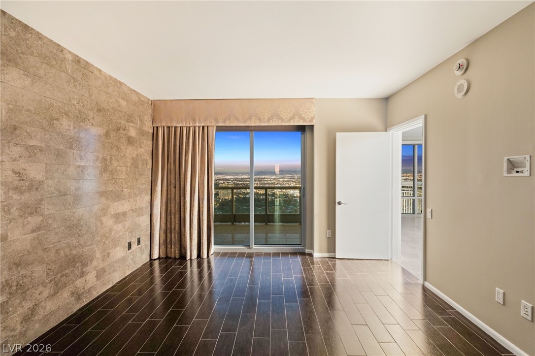 322 Karen Avenue 4202 Las Vegas NV 89109