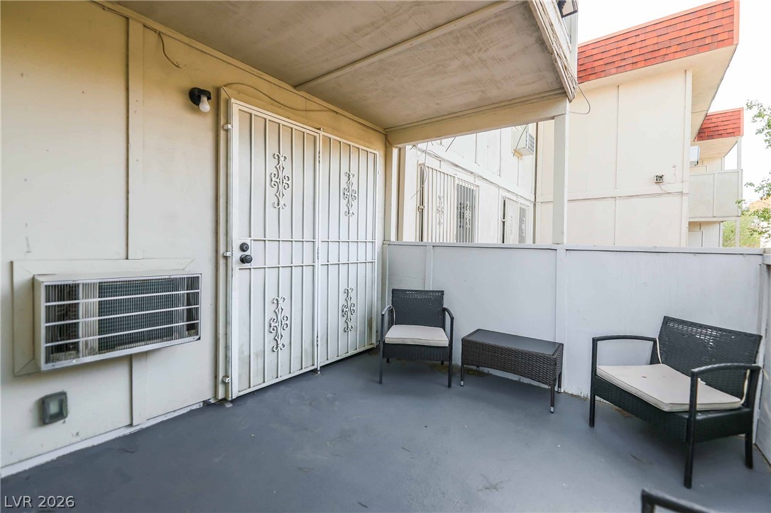 5326 Swenson Street 61 Las Vegas NV 89119