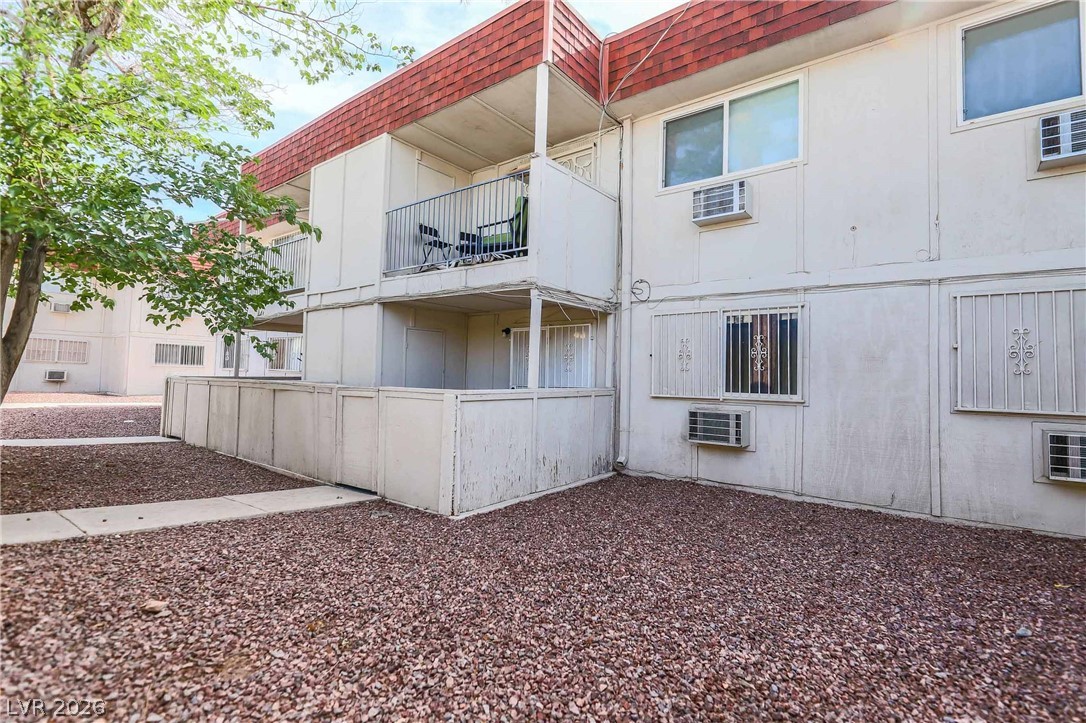 5326 Swenson Street 61 Las Vegas NV 89119