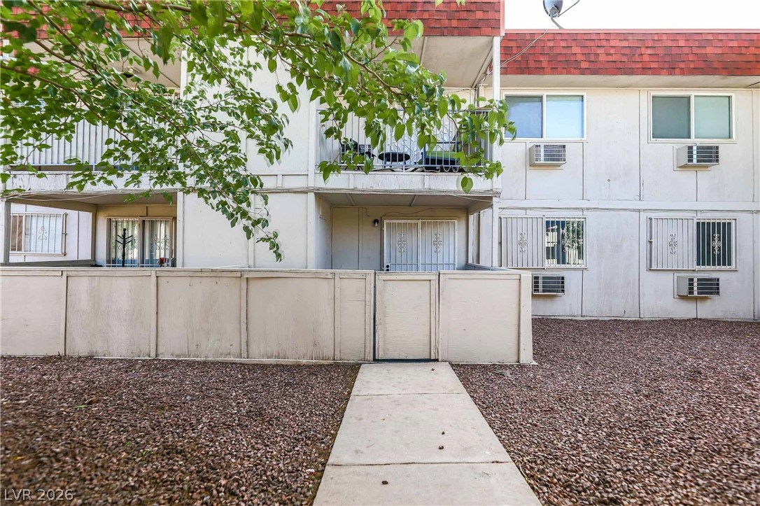 5326 Swenson Street 61 Las Vegas NV 89119