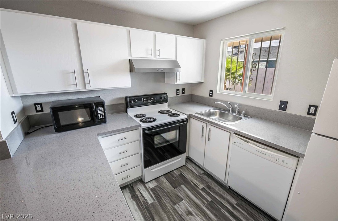5326 Swenson Street 61 Las Vegas NV 89119
