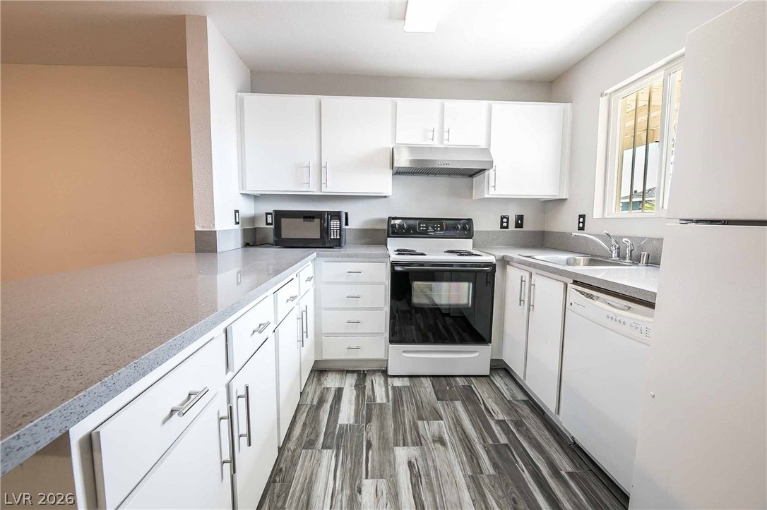 5326 Swenson Street 61 Las Vegas NV 89119
