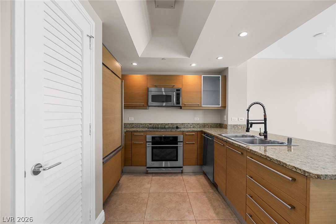 222 Karen Avenue 1506 Las Vegas NV 89109