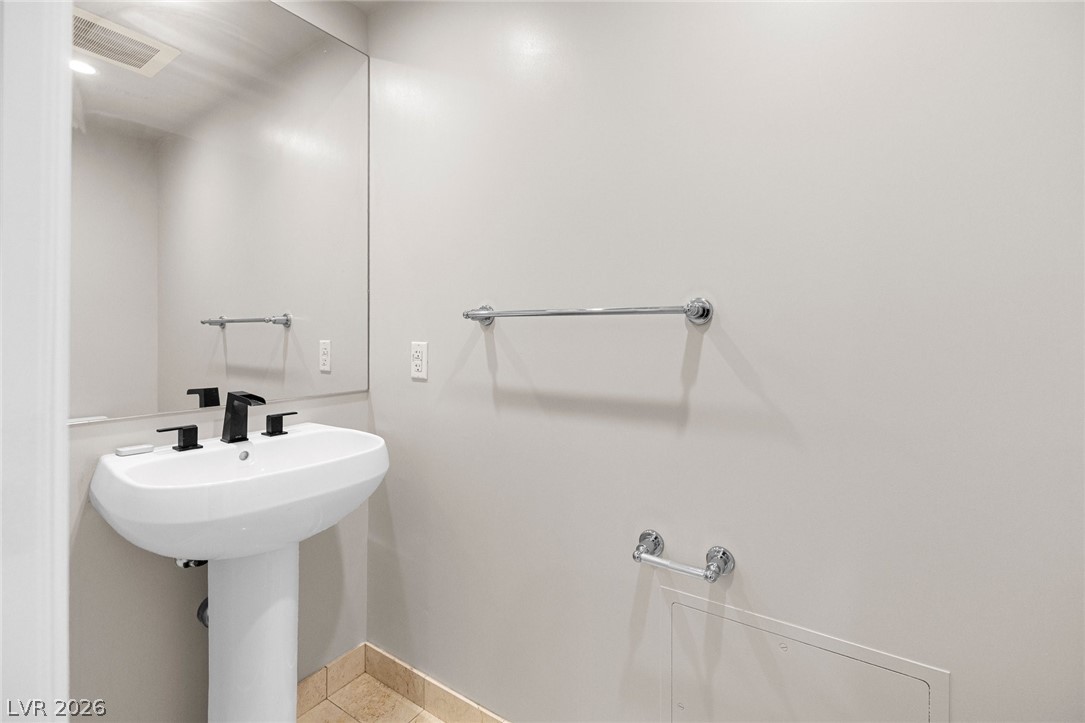 222 Karen Avenue 1506 Las Vegas NV 89109