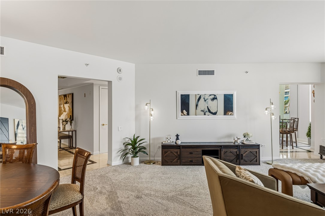 2877 Paradise Road 304 Las Vegas NV 89109