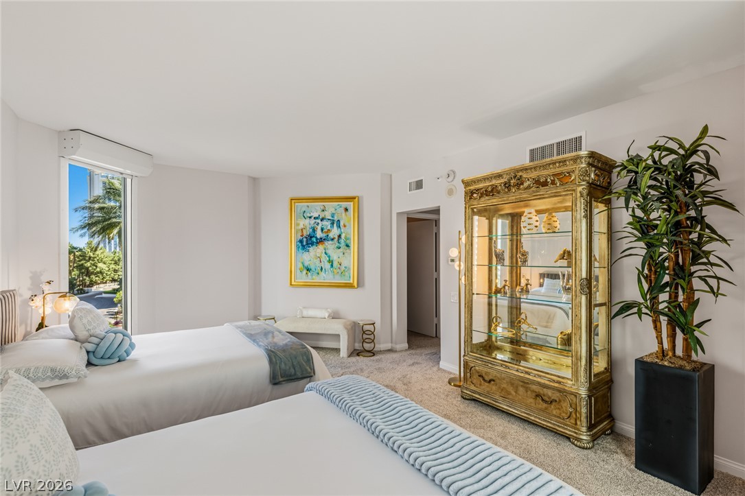 2877 Paradise Road 304 Las Vegas NV 89109