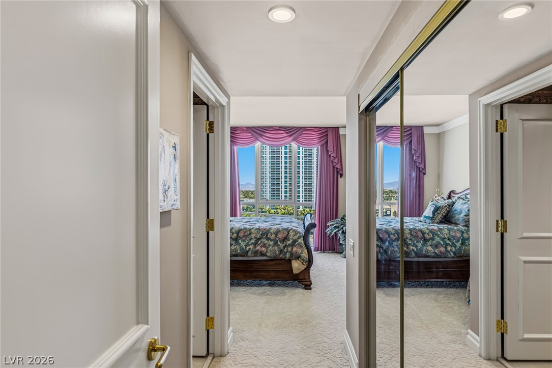 2747 Paradise Road 902 Las Vegas NV 89109