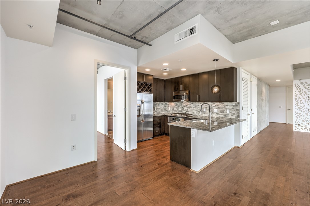 353 East Bonneville Avenue 1104 Las Vegas NV 89101