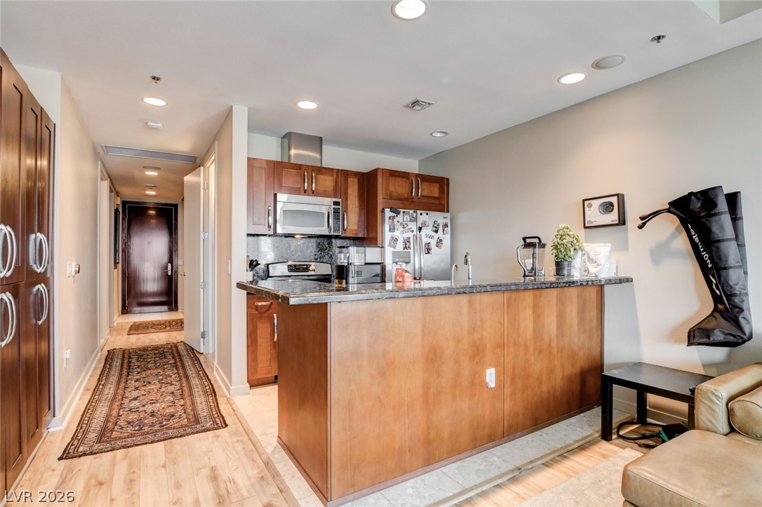 4525 Dean Martin Drive 905 Las Vegas NV 89103