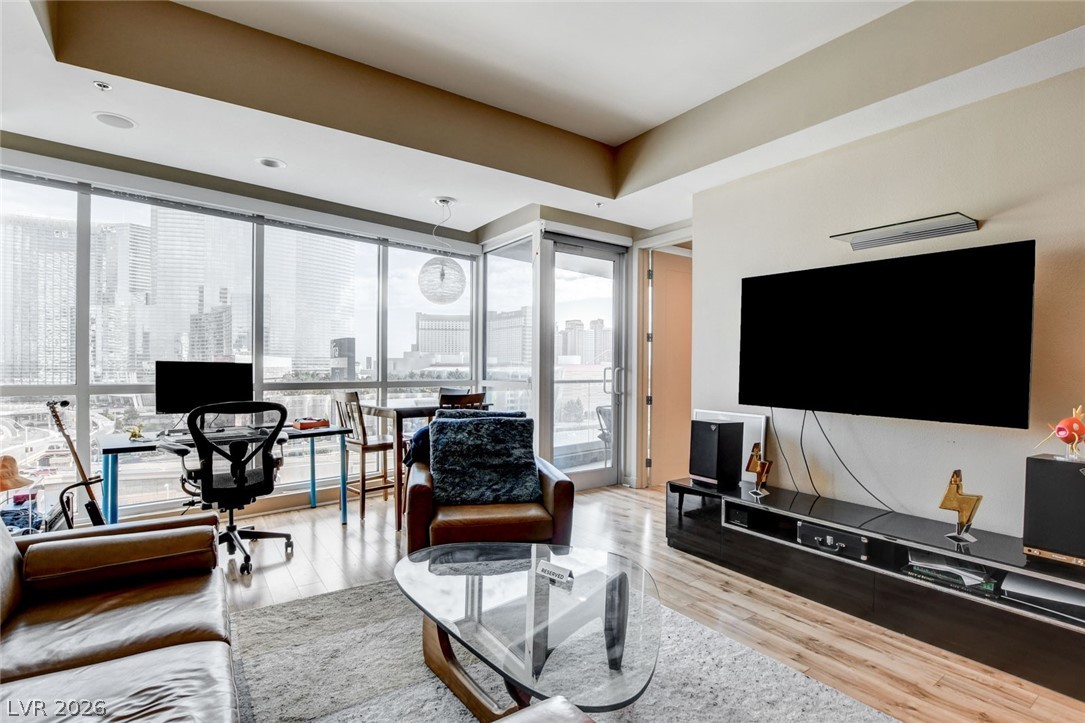 4525 Dean Martin Drive 905 Las Vegas NV 89103