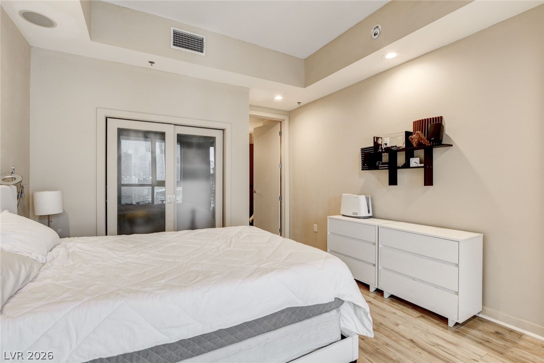 4525 Dean Martin Drive 905 Las Vegas NV 89103