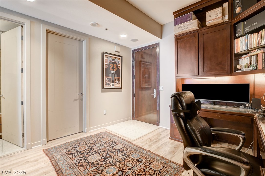 4525 Dean Martin Drive 905 Las Vegas NV 89103