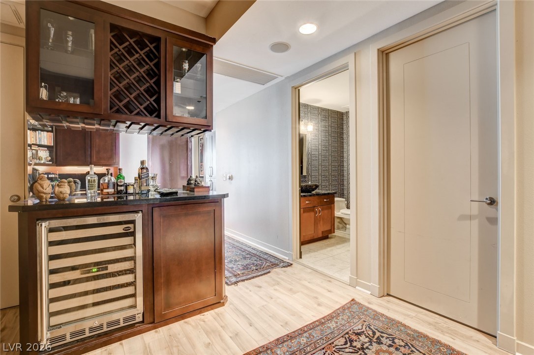 4525 Dean Martin Drive 905 Las Vegas NV 89103