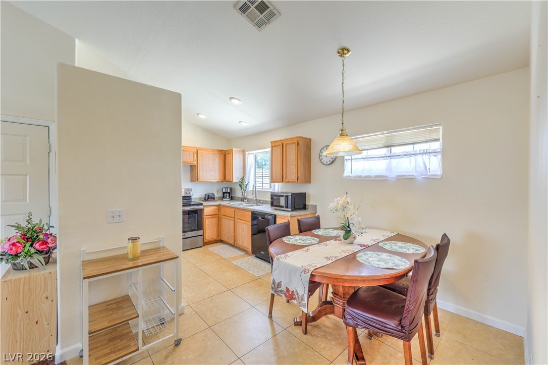 5330 Portavilla Court 203 Las Vegas NV 89122