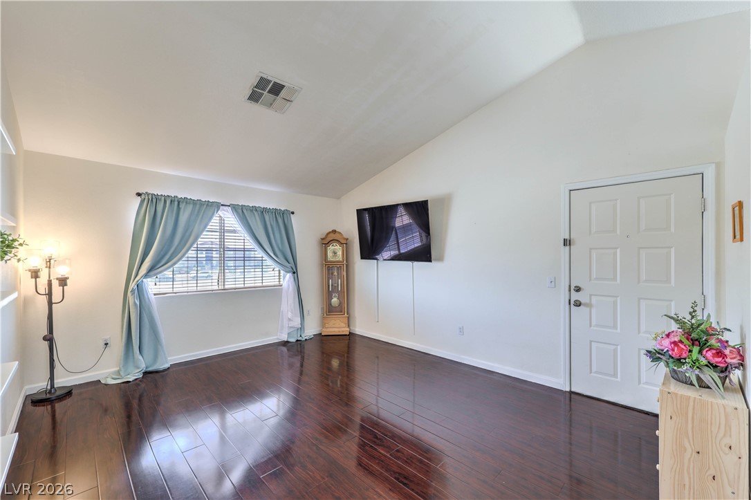 5330 Portavilla Court 203 Las Vegas NV 89122