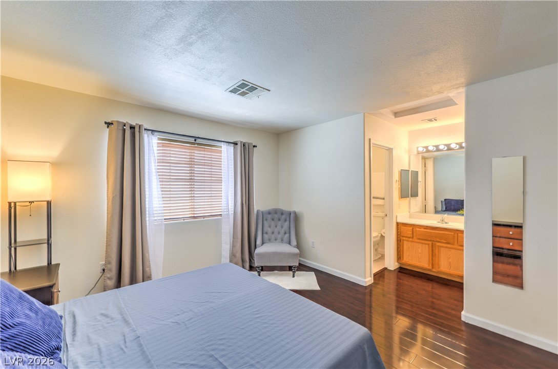 5330 Portavilla Court 203 Las Vegas NV 89122