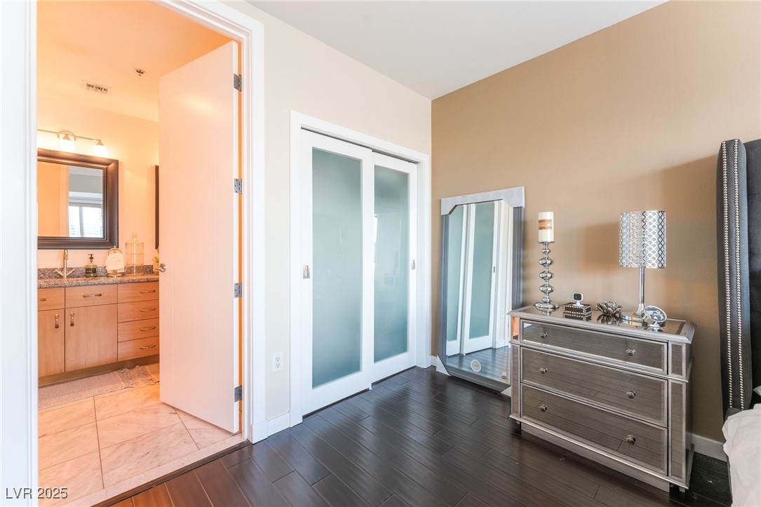 4525 Dean Martin Drive 1103 Las Vegas NV 89103