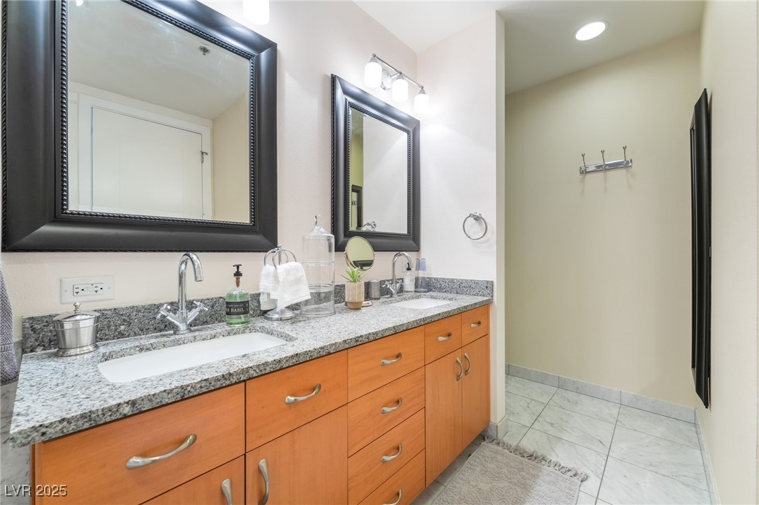4525 Dean Martin Drive 1103 Las Vegas NV 89103