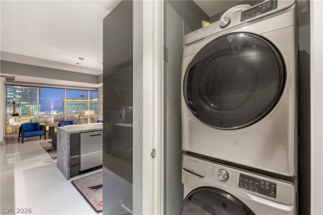 4575 Dean Martin Drive 1805 Las Vegas NV 89103