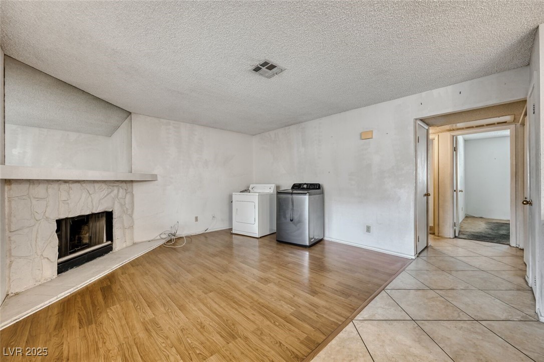 1017 Falconhead Lane 102 Las Vegas NV 89128