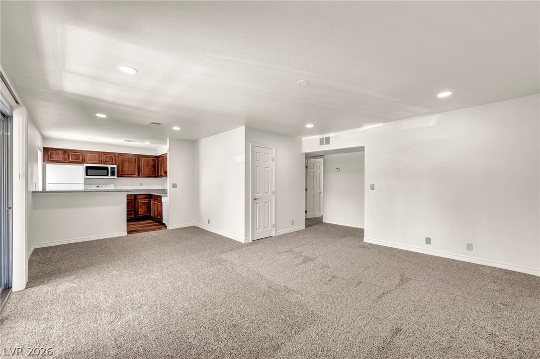 5140 Indian River Drive 306 Las Vegas NV 89103
