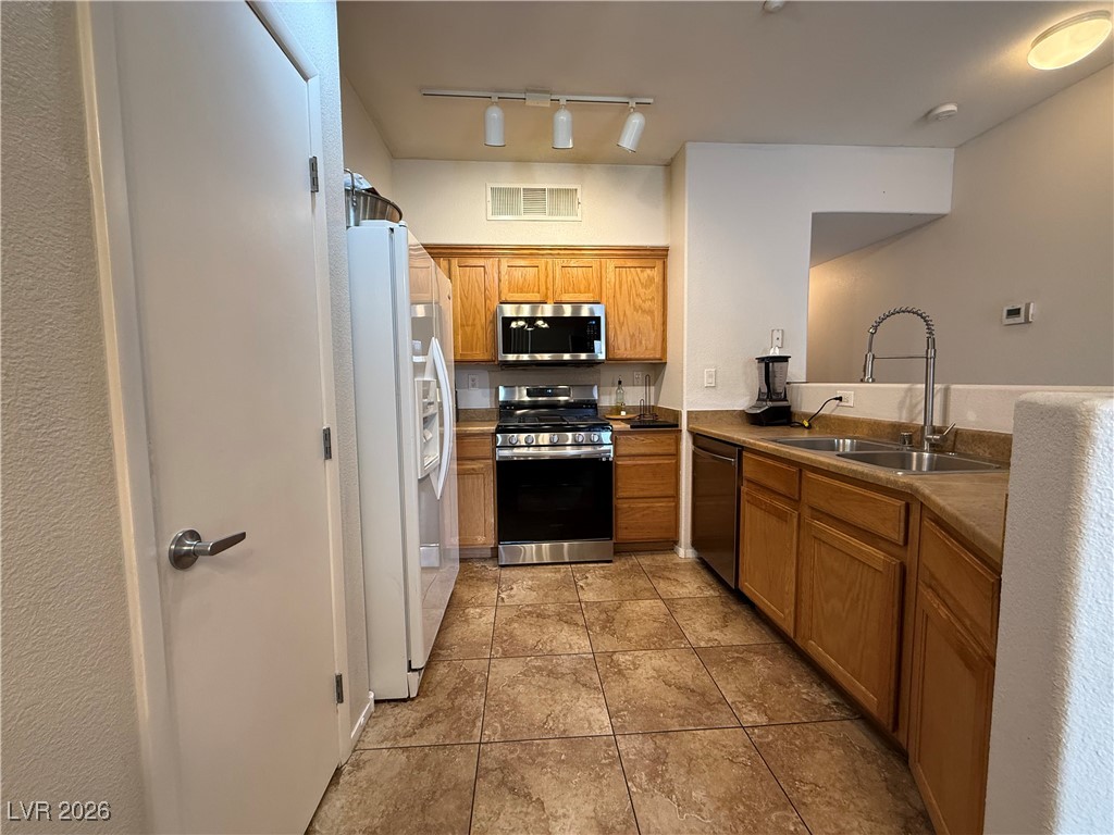 50 Aura De Blanco Street 11104 Henderson NV 89074