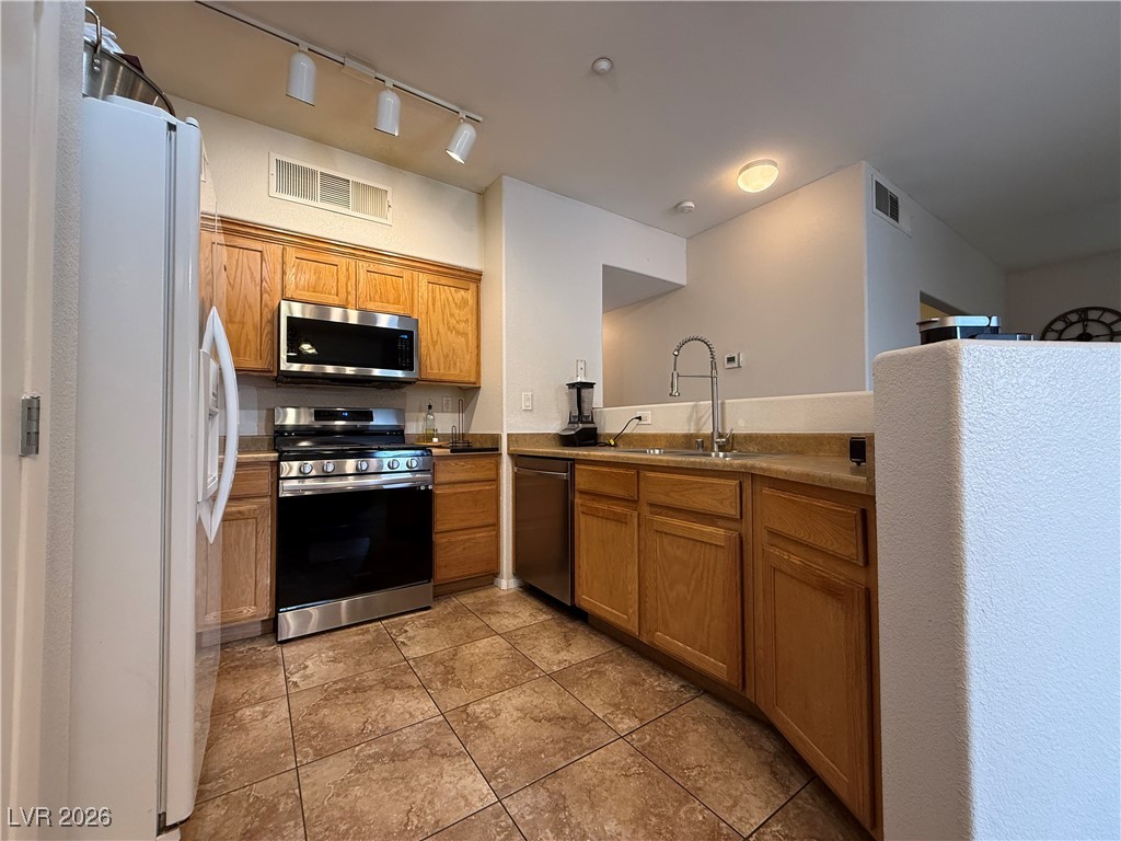50 Aura De Blanco Street 11104 Henderson NV 89074