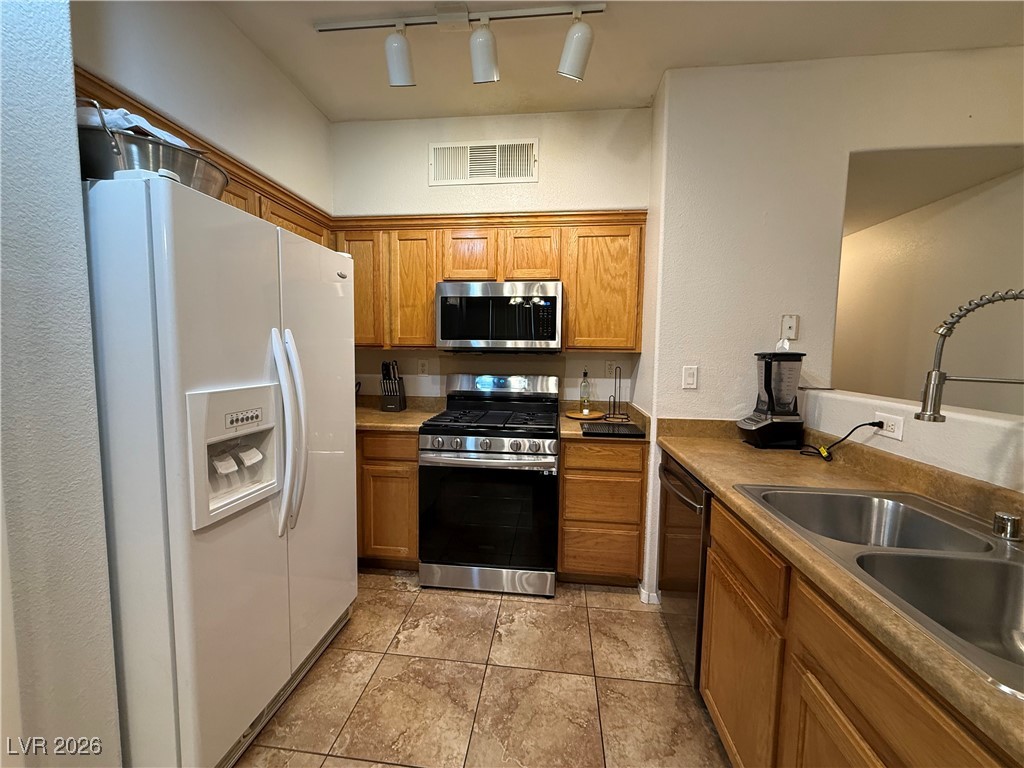 50 Aura De Blanco Street 11104 Henderson NV 89074