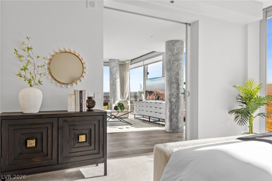 3726 Las Vegas Boulevard 3404 Las Vegas NV 89158