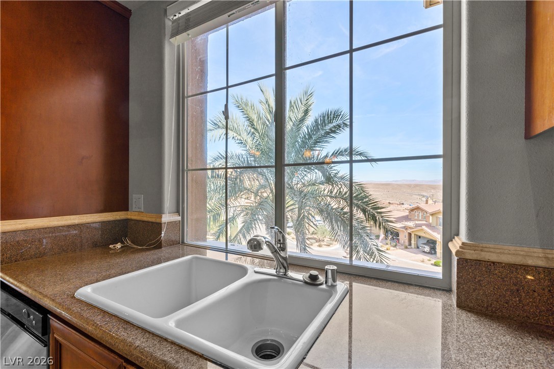 15 Via Mantova 208 Henderson NV 89011