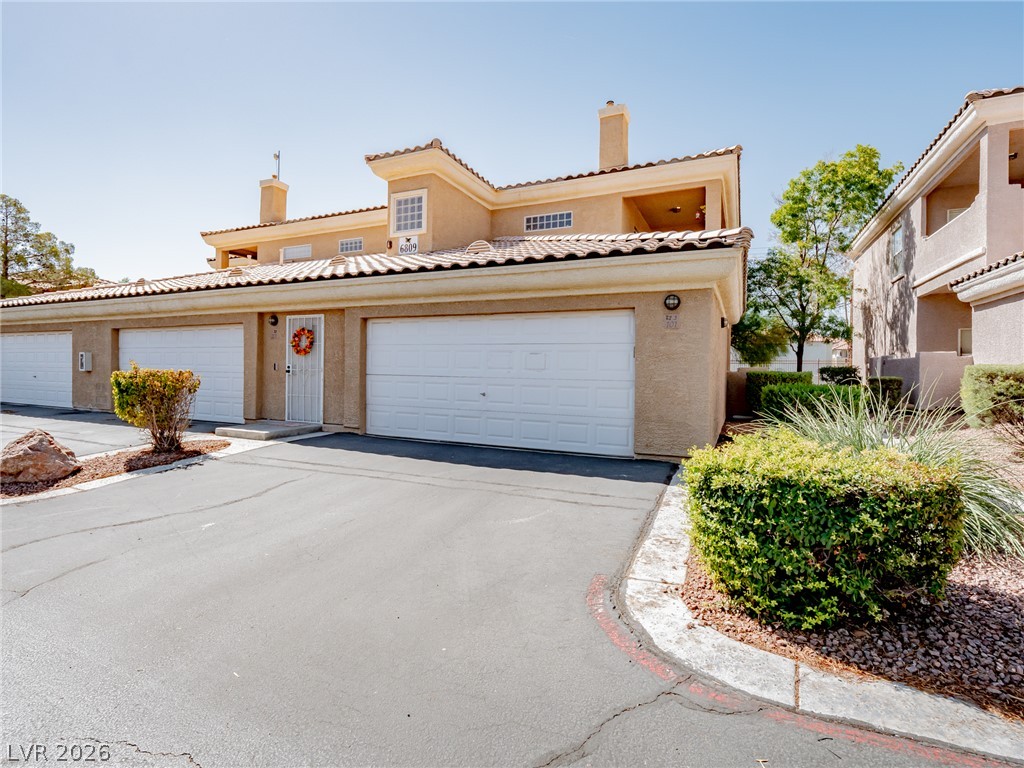 6809 Cobre Azul Avenue 101 Las Vegas NV 89108