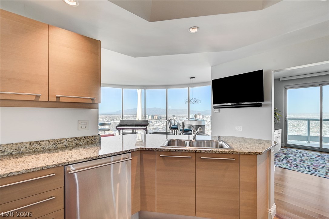 222 Karen Avenue 3508 Las Vegas NV 89109